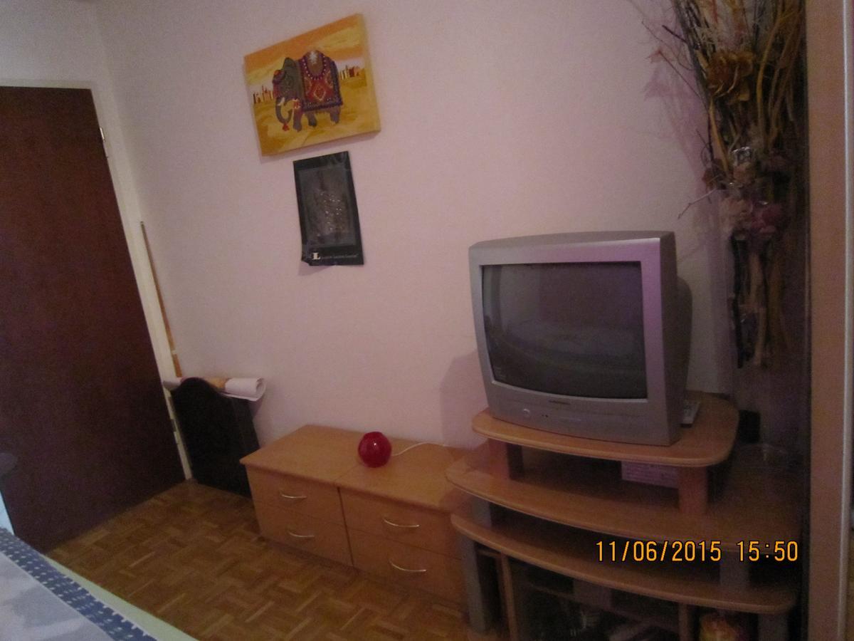 Schoenes Zimmer In Der City Basilej Exteriér fotografie